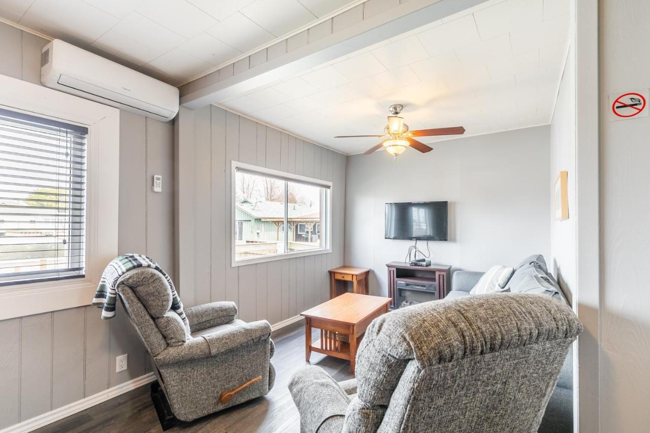 Bayside Cottage Rentals Port Rowan Eksteriør billede